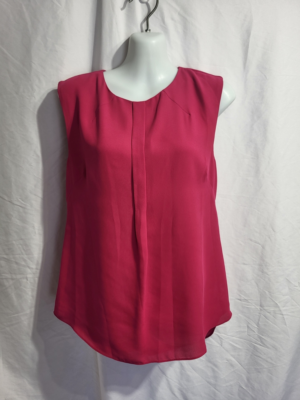 RW&CO. Sleeveless Fuchsia Pleated Front Camisole, Size Small